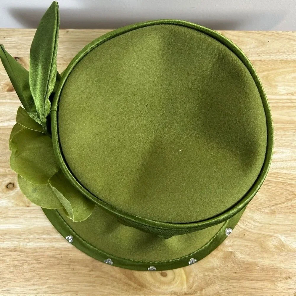Vintage Style Green Wool Felt Church Hat Rhinestone Flower Detail Bucket Cloche